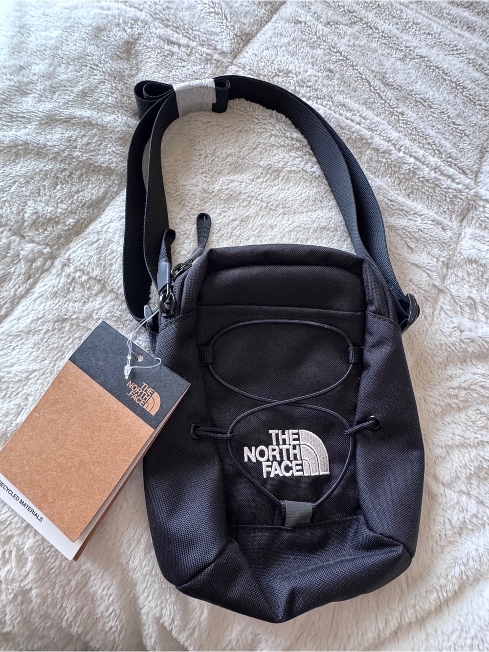 NEW The North Face Jester Crossbody Bag in Black, 2.5L